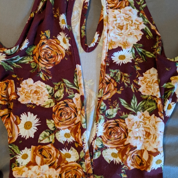 Floral Bodysuit - Picture 2 of 4